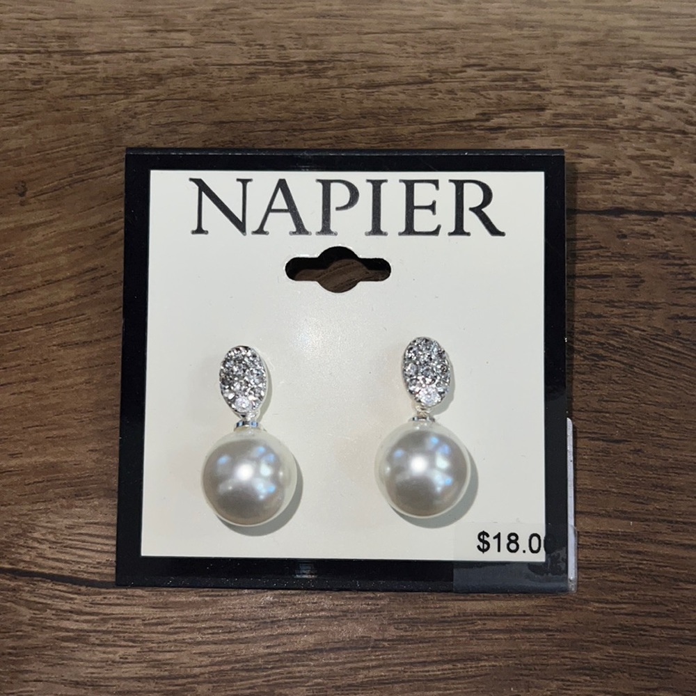 NWT Dangling Fancy Pierced Earrings